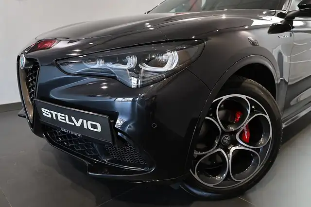 Alfa Romeo Stelvio 2.2 16V 210PS AT8 Q4 Veloce MY26 Ansicht 2