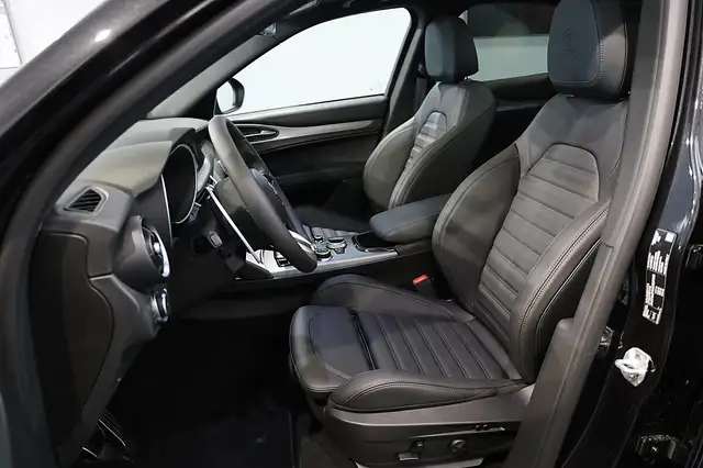 Alfa Romeo Stelvio 2.2 16V 210PS AT8 Q4 Veloce MY26 Ansicht 11