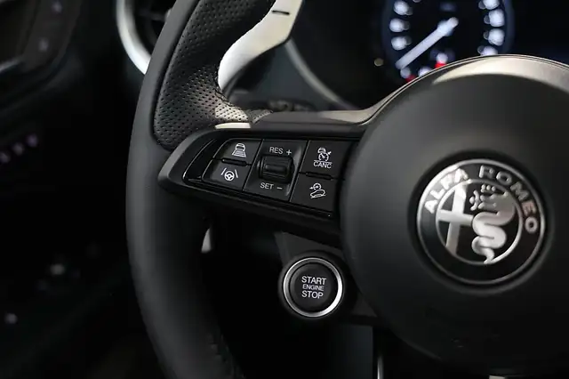 Alfa Romeo Stelvio 2.2 16V 210PS AT8 Q4 Veloce MY26 Ansicht 24