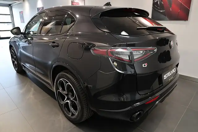 Alfa Romeo Stelvio 2.2 16V 210PS AT8 Q4 Veloce MY26 Ansicht 4