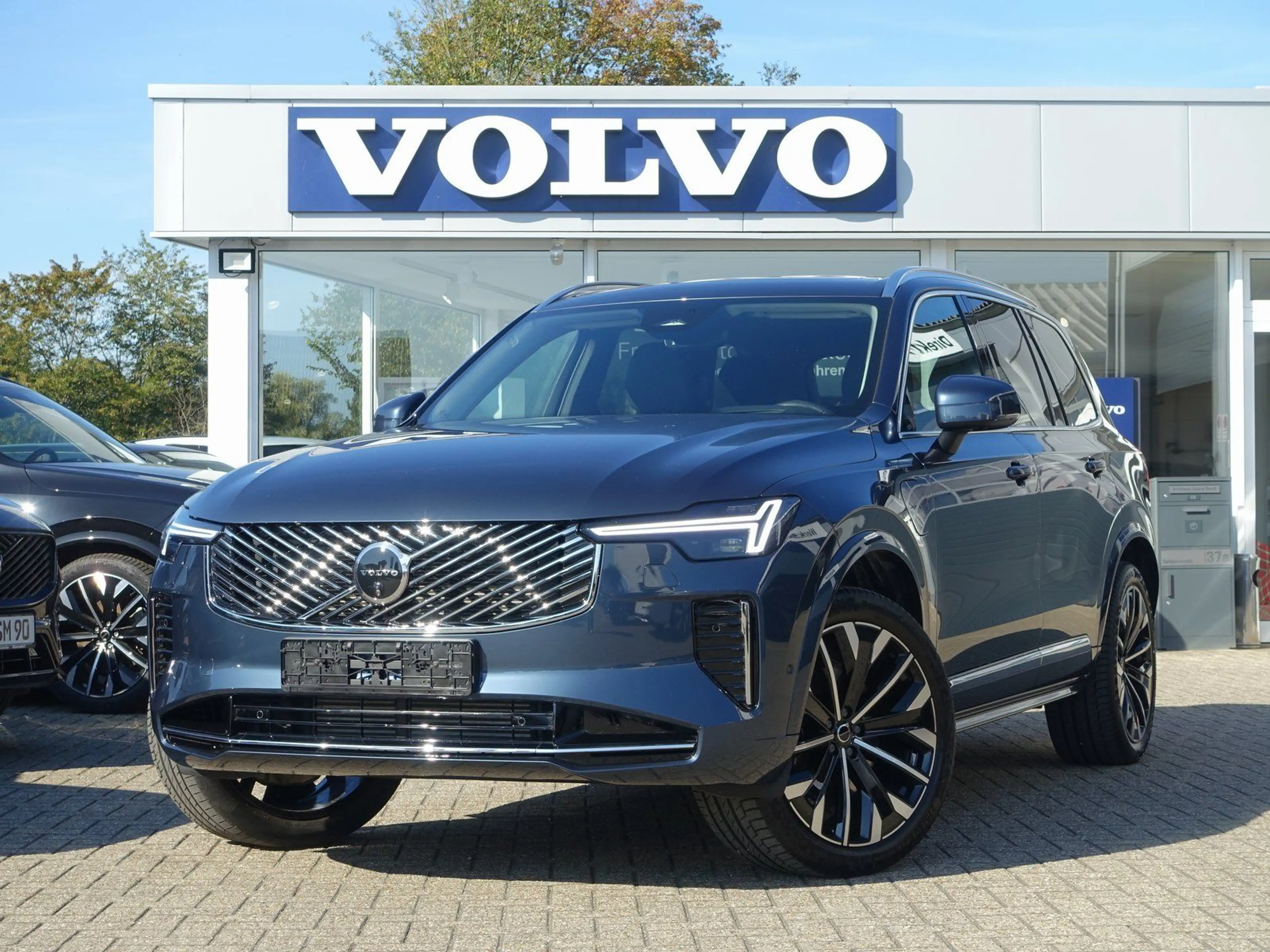 Volvo XC90 Plus T8 AWD Plug-in Hybrid/Pano/H&K/AHK/HUD