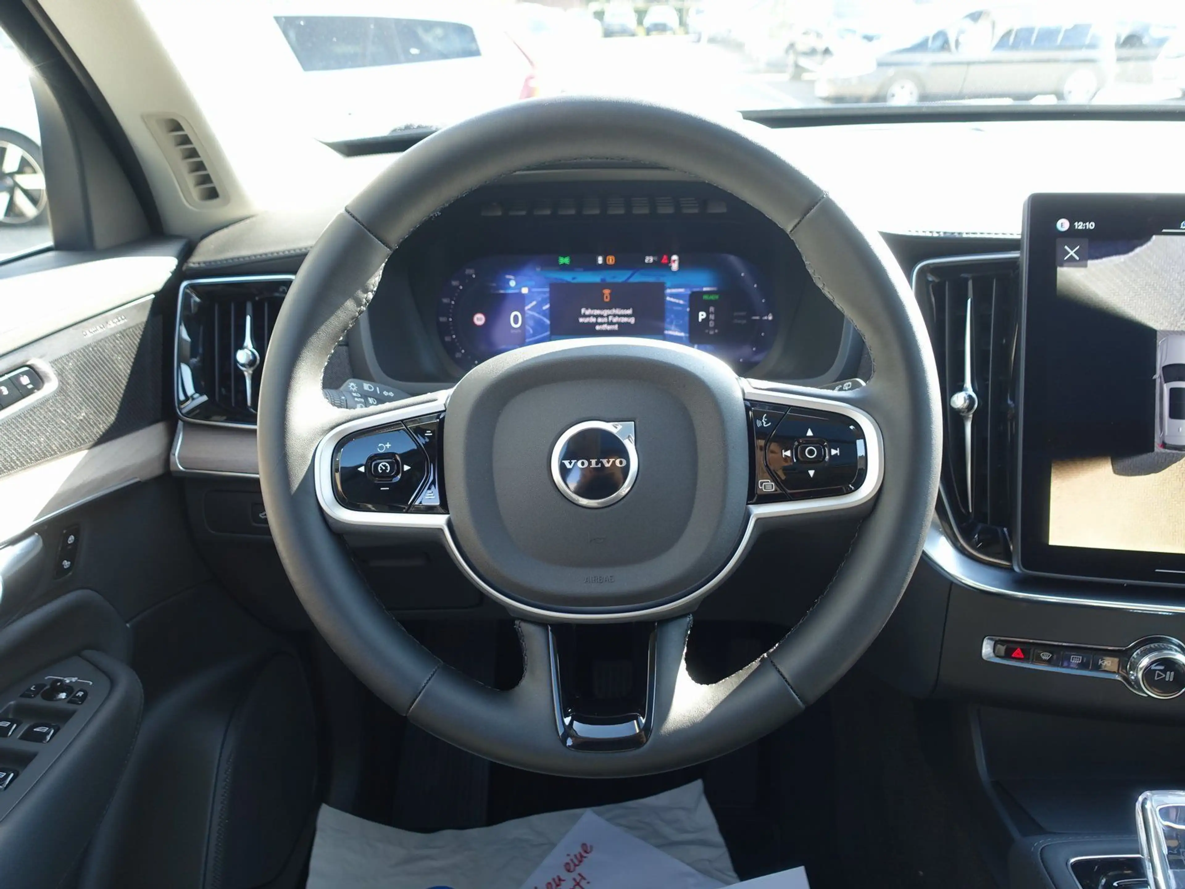 Volvo XC90 Plus T8 AWD Plug-in Hybrid/Pano/H&K/AHK/HUD — photo 13