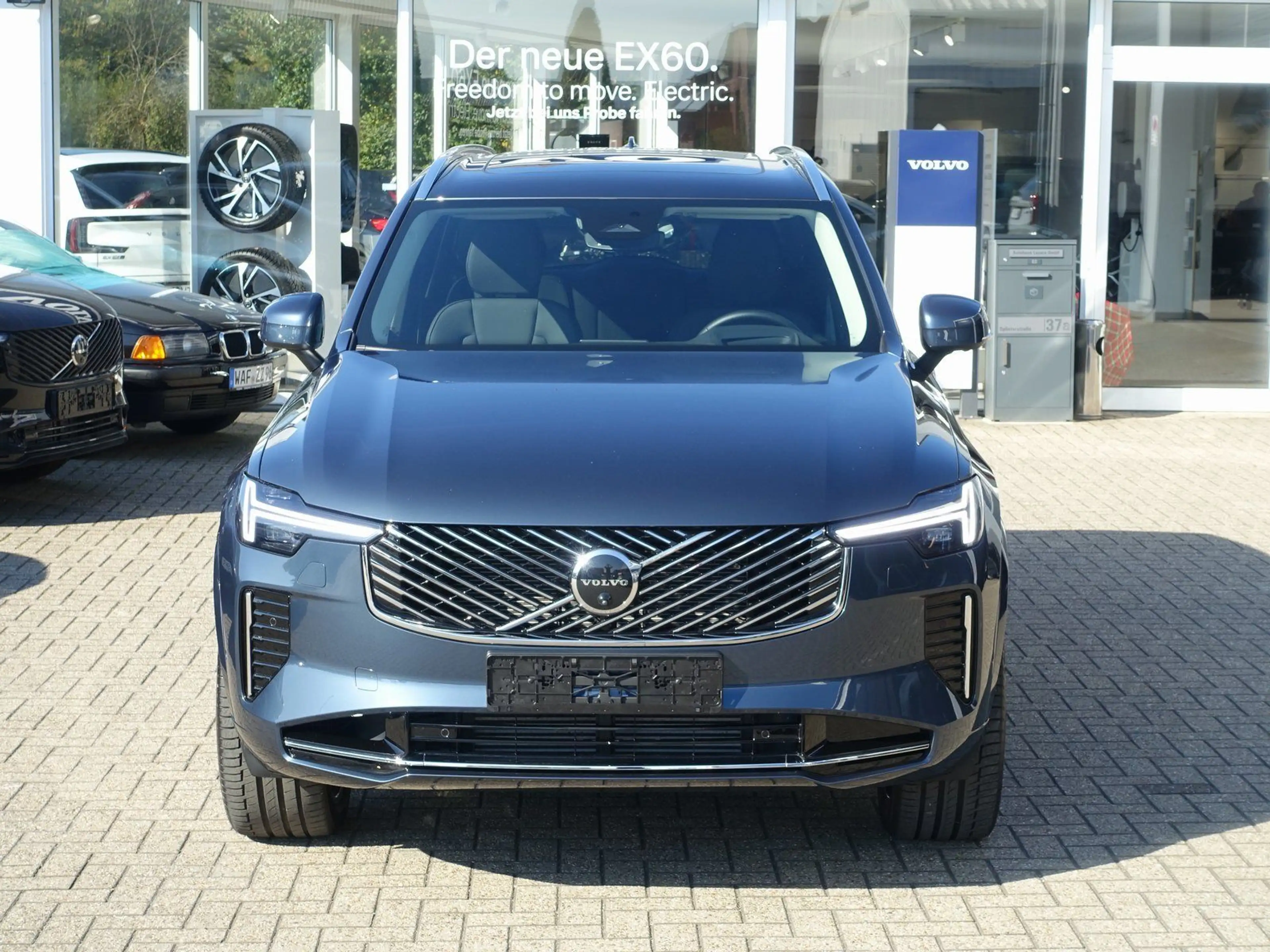 Volvo XC90 Plus T8 AWD Plug-in Hybrid/Pano/H&K/AHK/HUD — photo 7