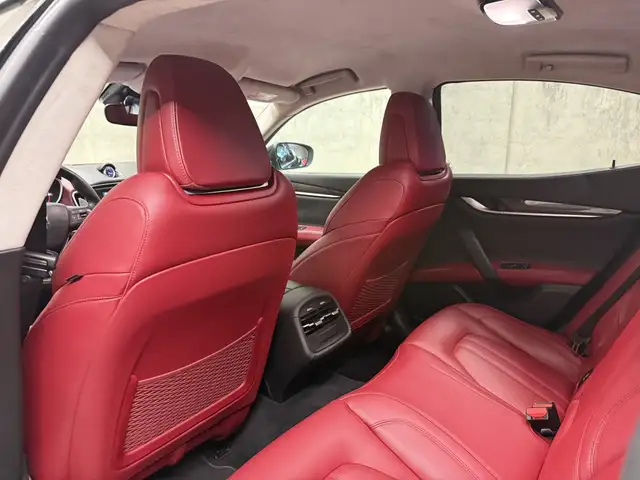 Maserati Gransport view 12