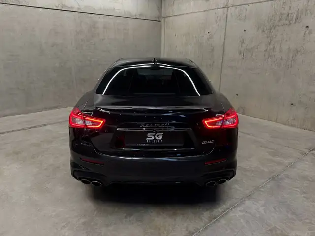 Maserati Gransport view 5