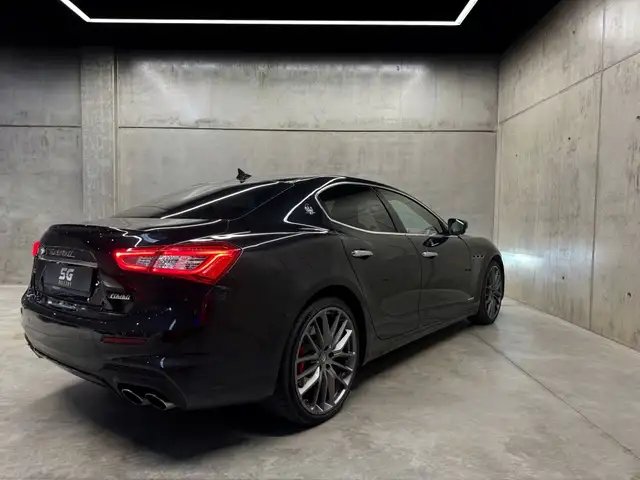 Maserati Gransport view 6