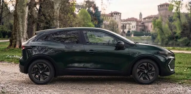 Renault Clio view 2