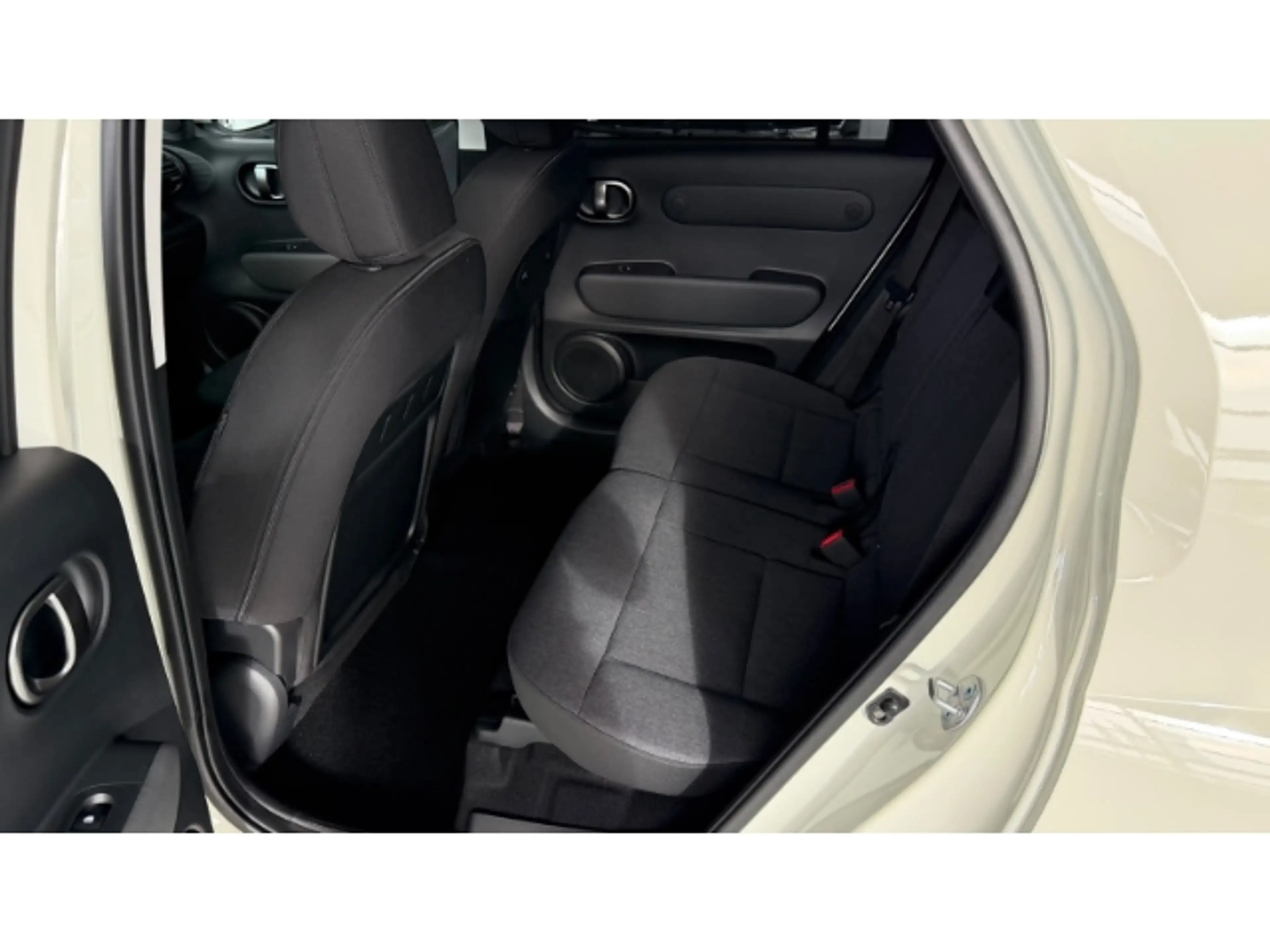 Hyundai Inster EV 42 kWh (97 PS) 2WD Trend Umstellung — photo 9