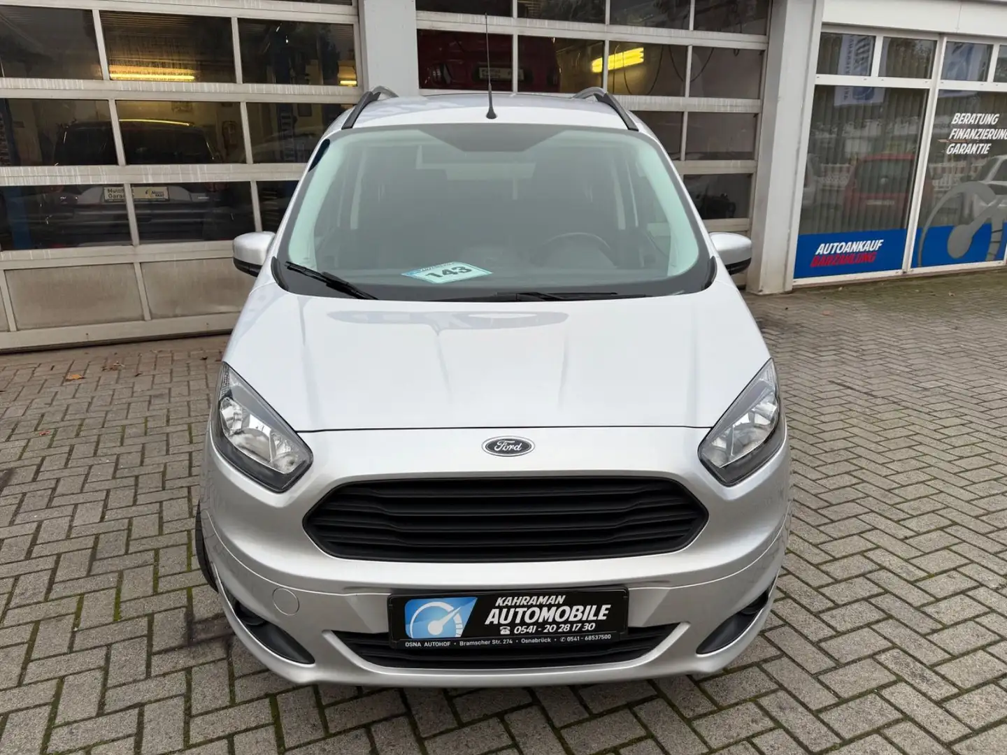 Ford Tourneo Courier Silber - 2