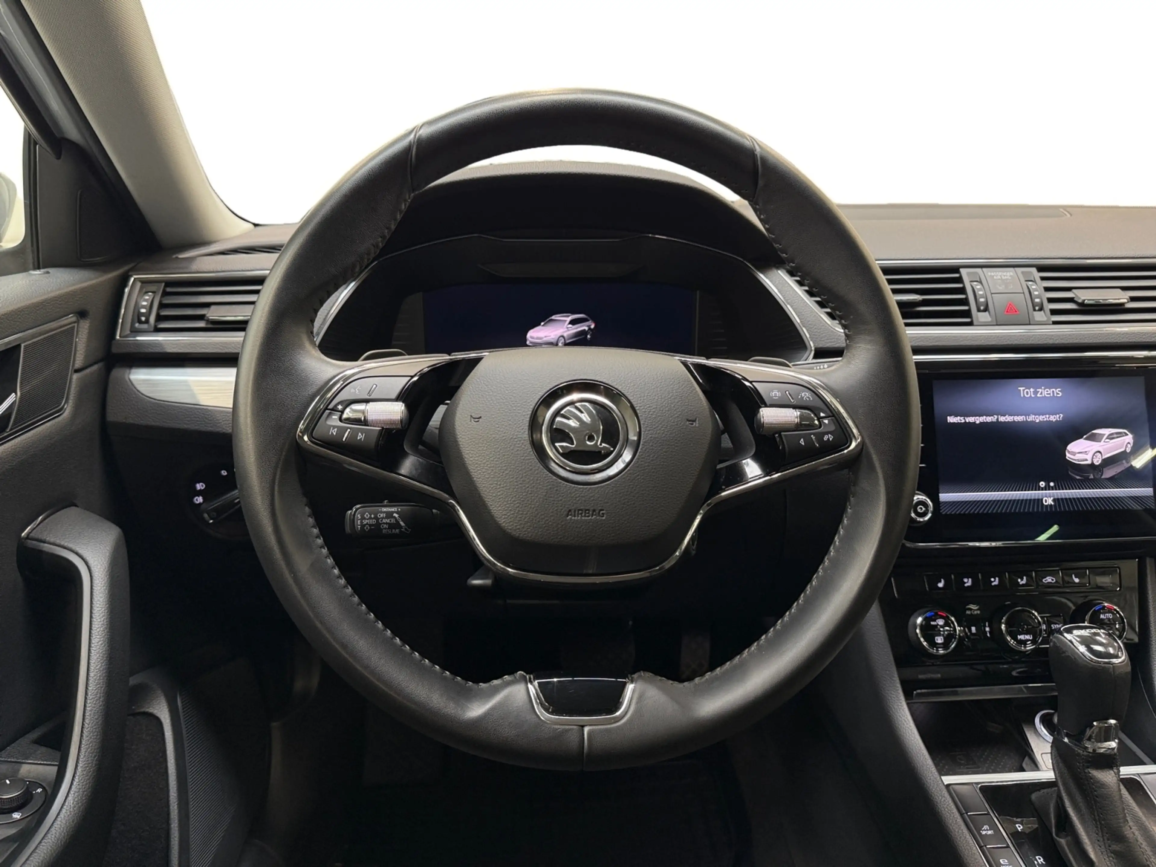 Skoda Superb Combi 1.4 TSI iV Business Edition I Adaptive Cruis — photo 12