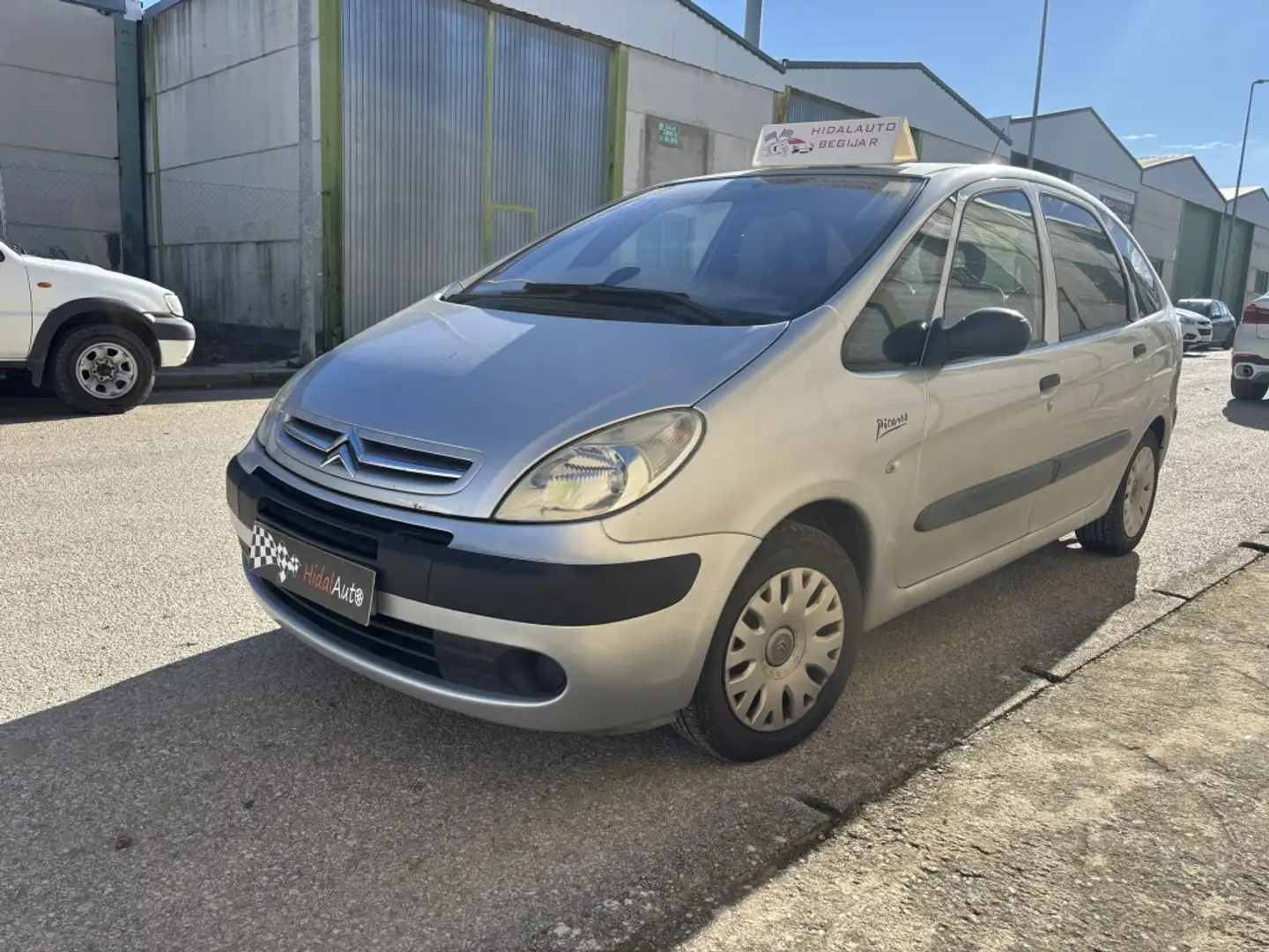 Citroen Xsara Picasso 1.6i SX 110 Grau - 1