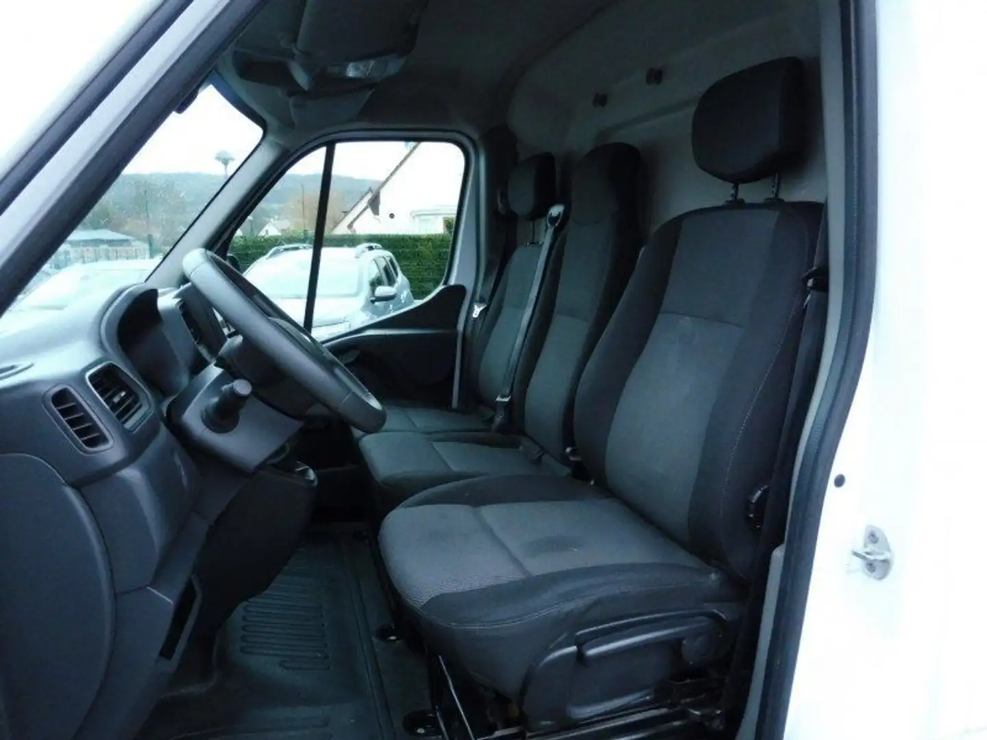 Renault Master III F3300 L2H2 2.3L BLUEDCI 135CV GRAND CONFORT - 2