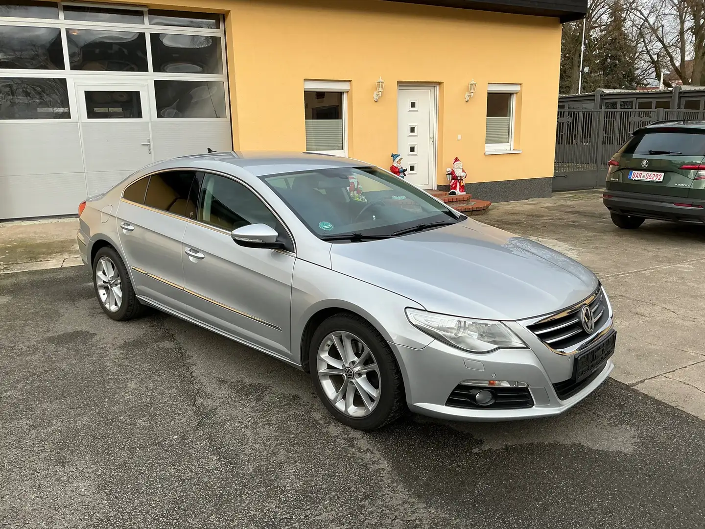 Volkswagen Passat CC 1.8 TSI Standheizung KLIMAAUTOMATIK Stříbrná - 1