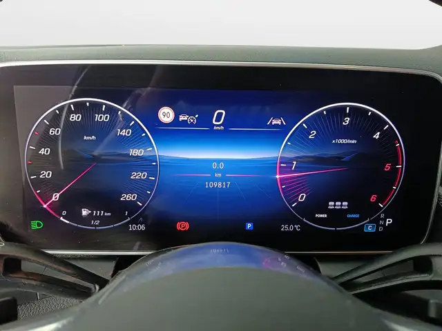 Mercedes-Benz GLC view 13