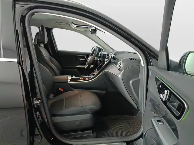 Mercedes-Benz GLC view 11