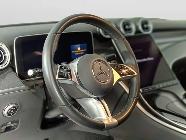 Mercedes-Benz GLC view 12