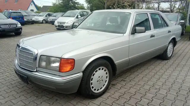 Mercedes-Benz S 300 SE