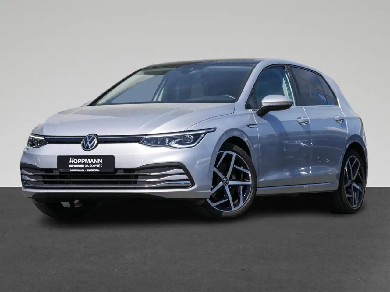 Volkswagen Golf VIII 1.5 eTSI Style DCC Pano Kamera Navi, миниатюра 2