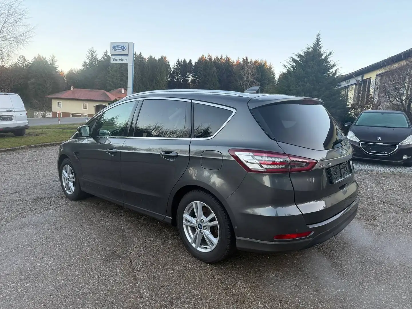 Ford S-Max Titanium Aut. AHK, Rückfahrkamera Grau - 2