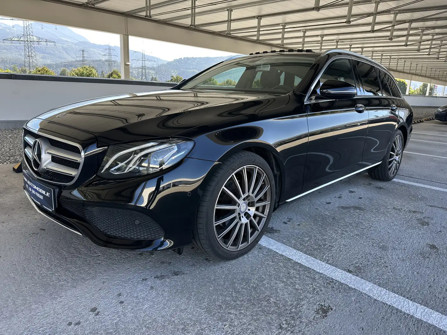 Mercedes-Benz E 220 E 220 d Kombi Schwarz - 1
