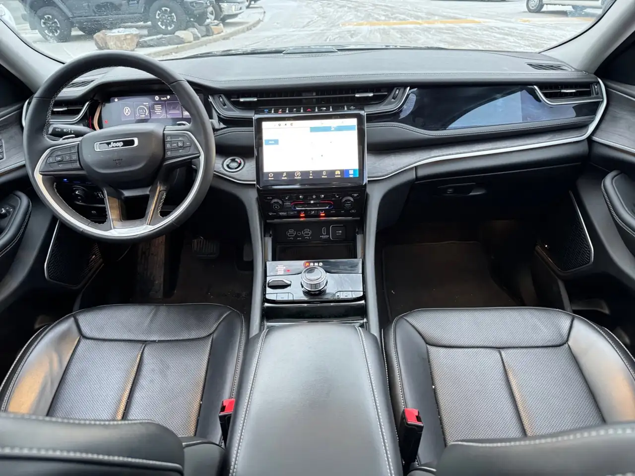 Jeep Grand Cherokee снимка Jeep Grand Cherokee
