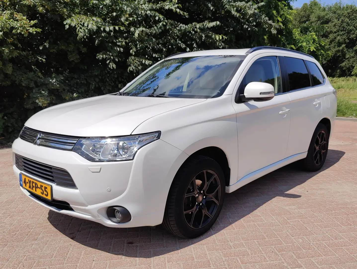Mitsubishi Outlander Outlander 2.0 PHEV Instyle Wit - 1