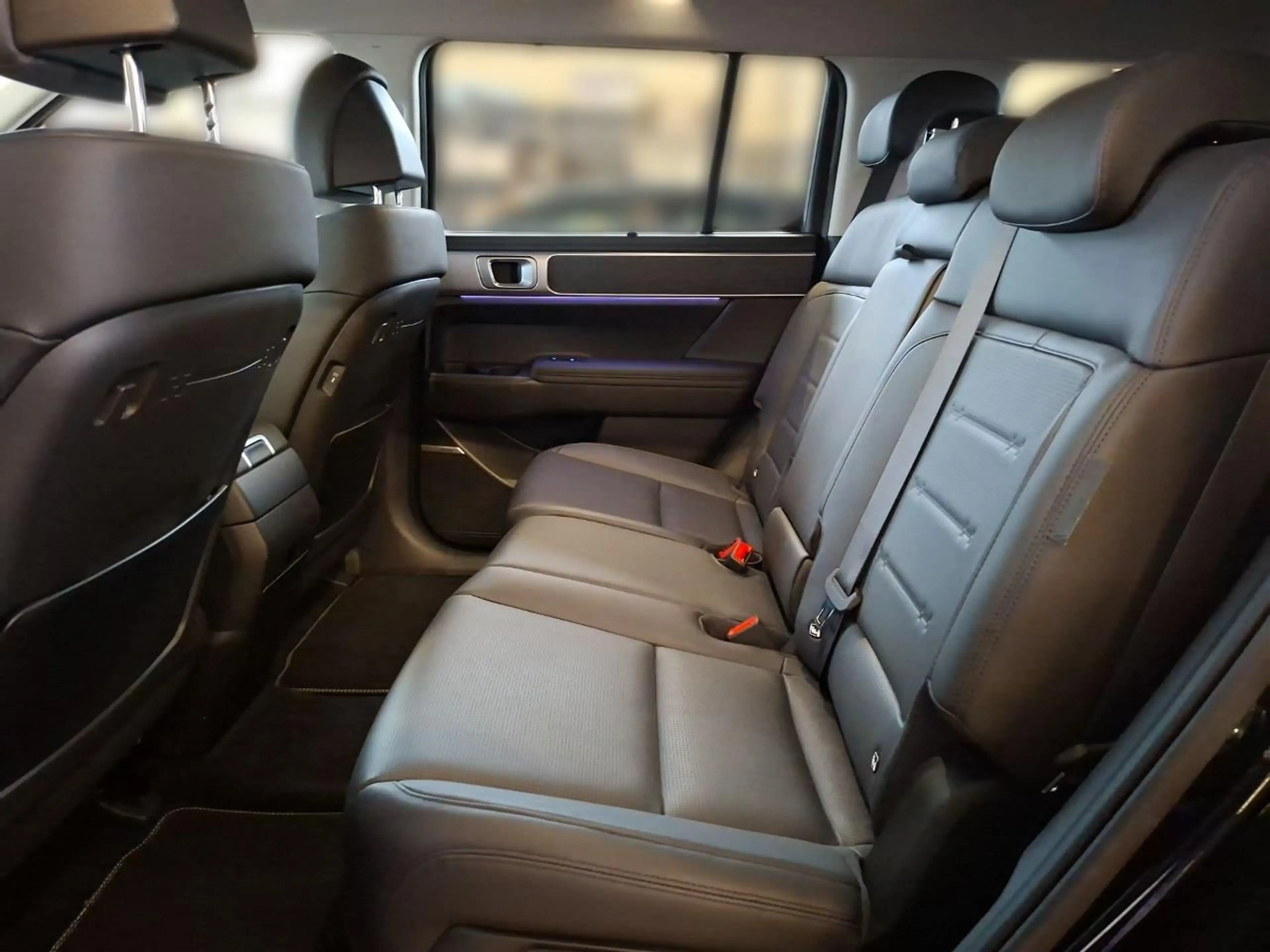Hyundai SANTA FE 1.6 5-Sitzer T-GDI W Signature 2xKlima — photo 10
