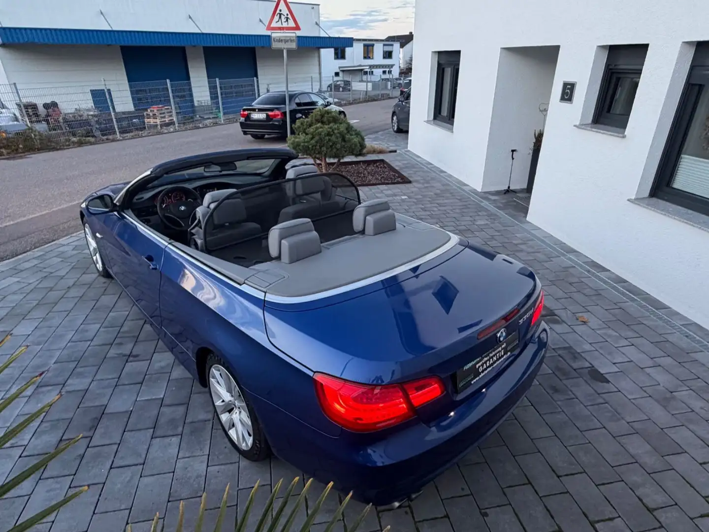 BMW 330 3 Cabrio 330d Automatik/Navi/Leder Blau - 2