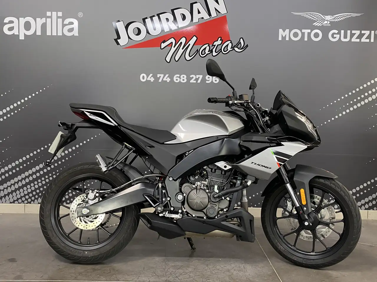 Aprilia Tuono
