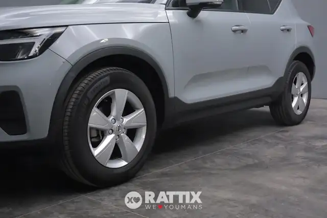 Volvo XC40 view 4