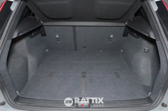 Volvo XC40 view 6