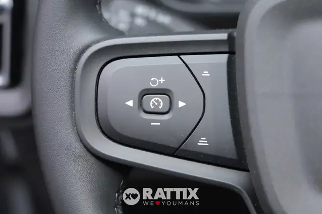 Volvo XC40 view 10