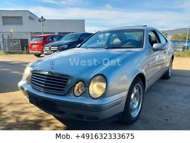 Mercedes-Benz CLK 320 Sport Automat Leder SDach SHZ HU/AU neu