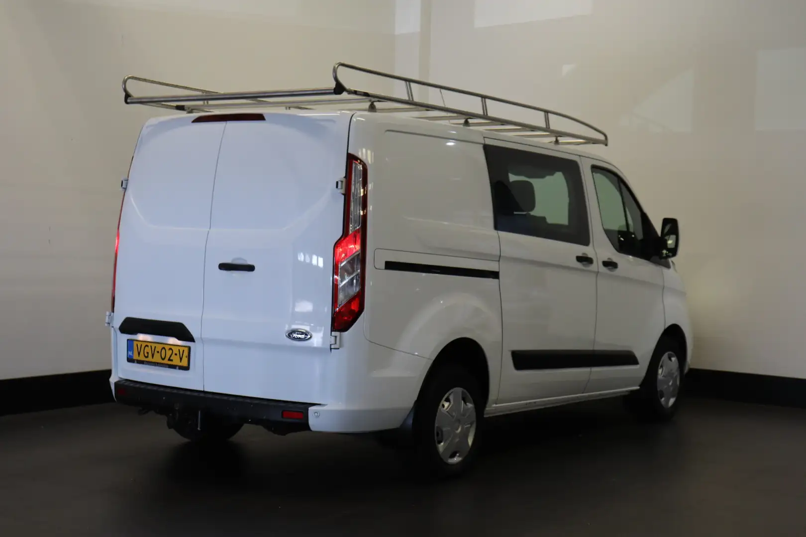 Ford Transit Custom 2.0 TDCI Dubbele Cabine Imperiaal EURO 6 - Airco - Blanco - 2