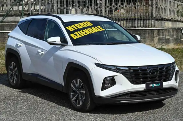 Hyundai Tucson view 2