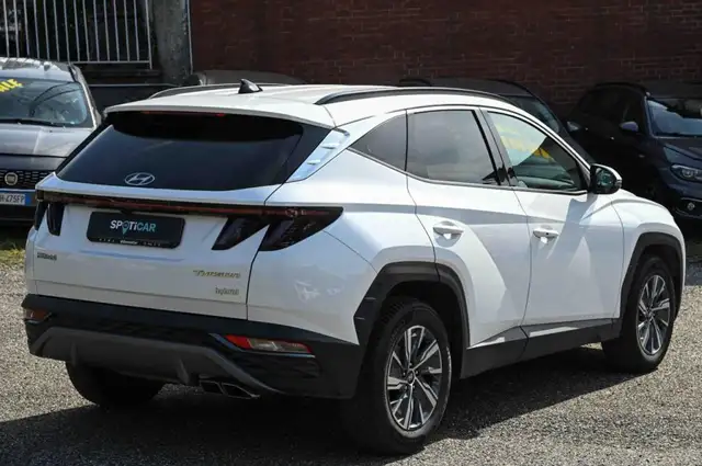 Hyundai Tucson view 3