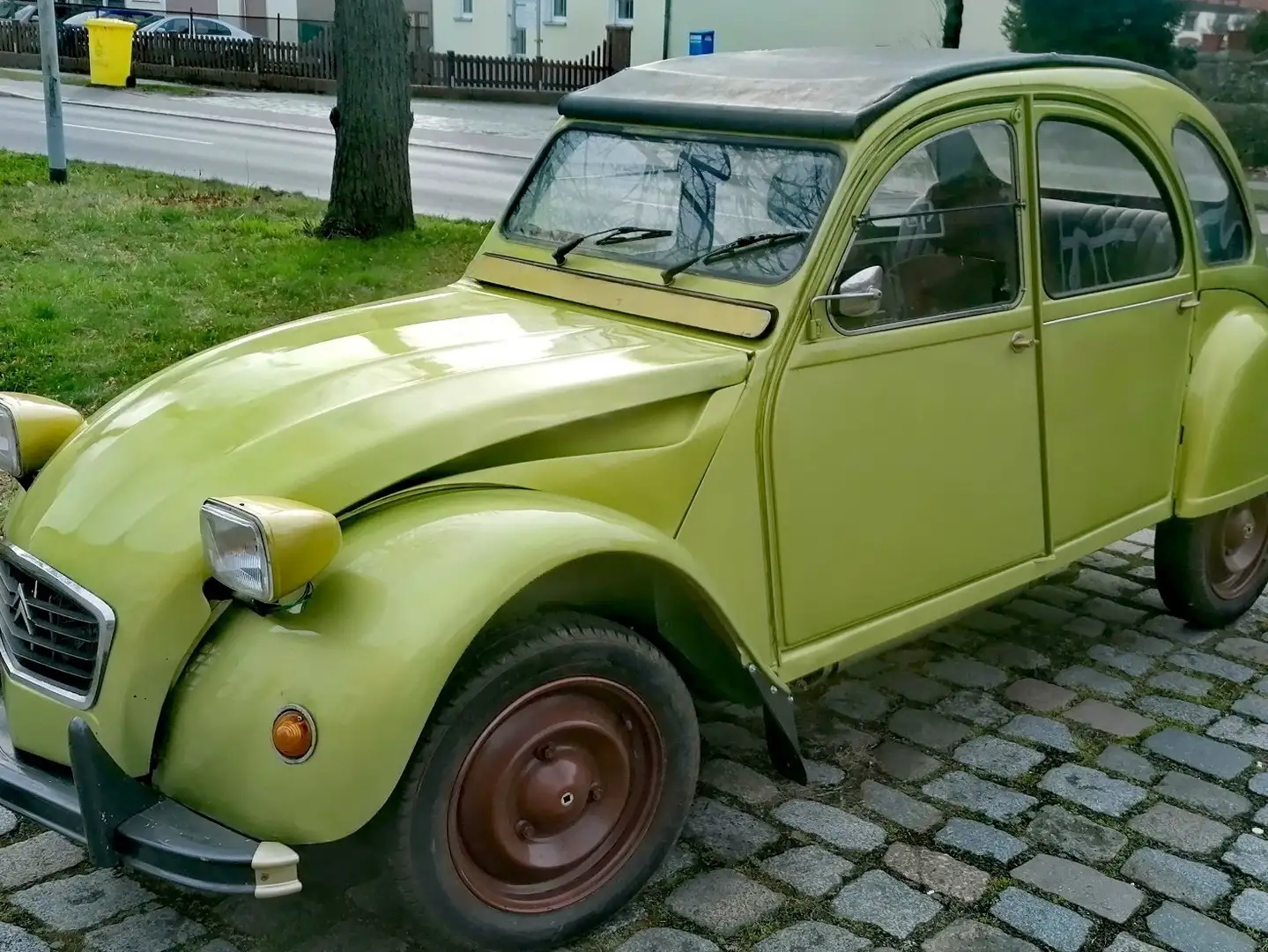 Citroen 2CV Zlatna - 1