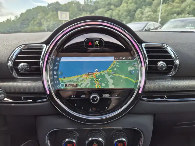 Mini Cooper Cooper view 11