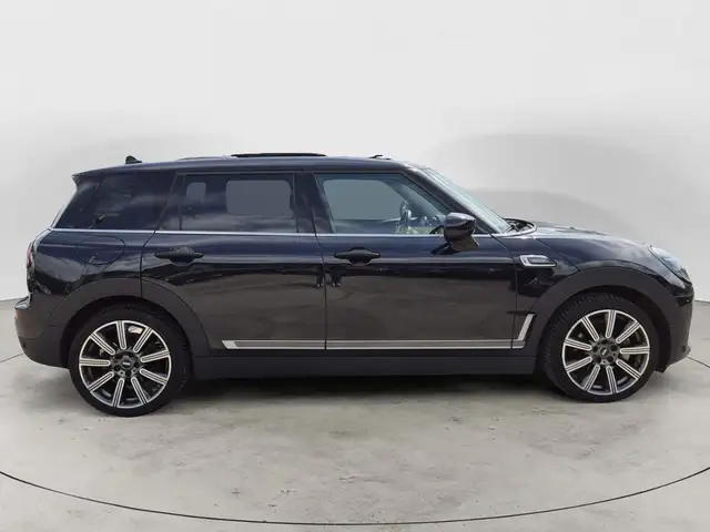 Mini Cooper Cooper view 5