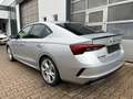 Skoda Octavia Lim. RS/AUTO./1HD/MWST/SHZ/LHZ/GARANTIE Silber - thumbnail 3