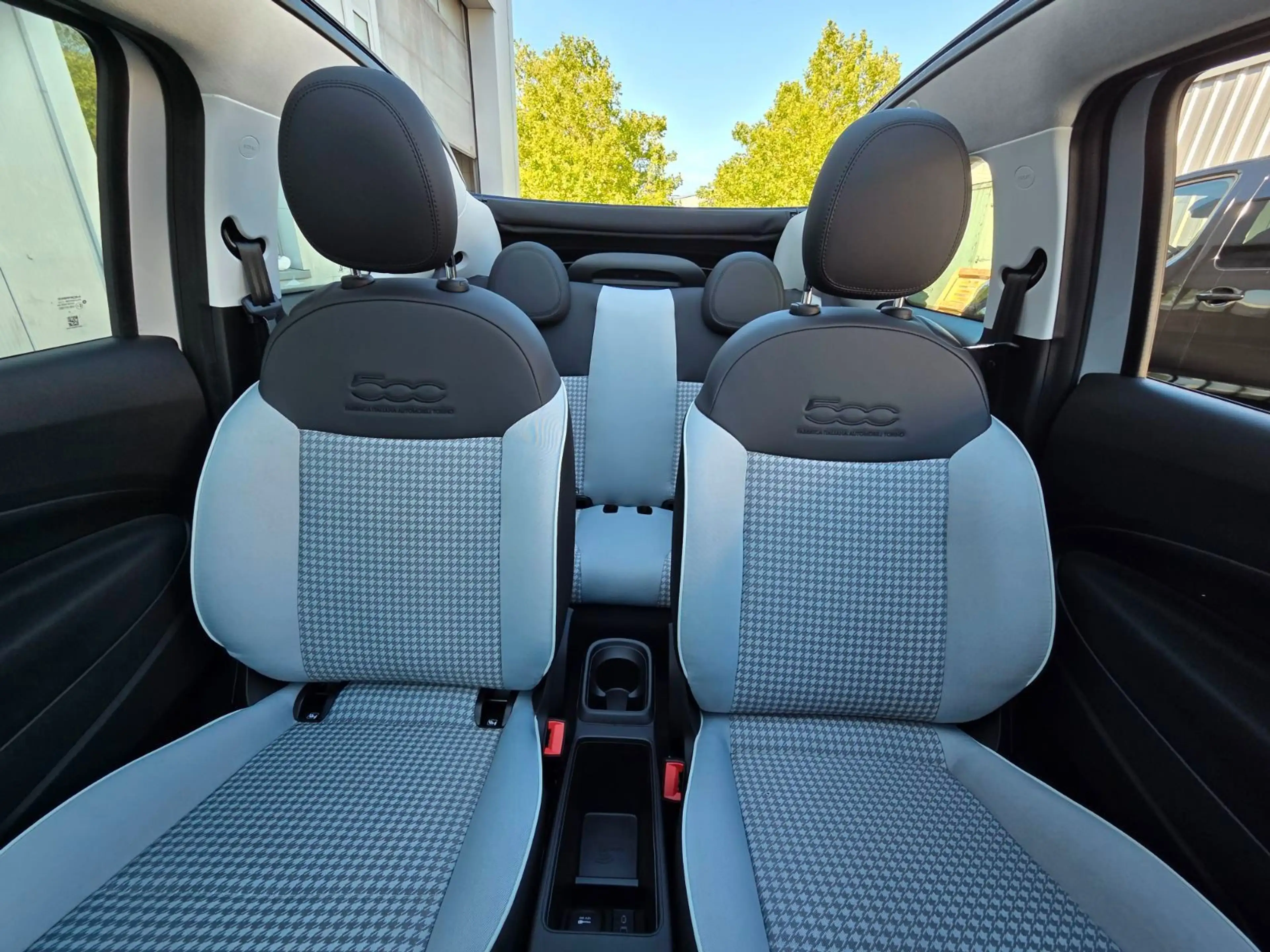 Fiat 500C Hybrid Dolcevita 1.0 GSE 6MT *MY26 — photo 14