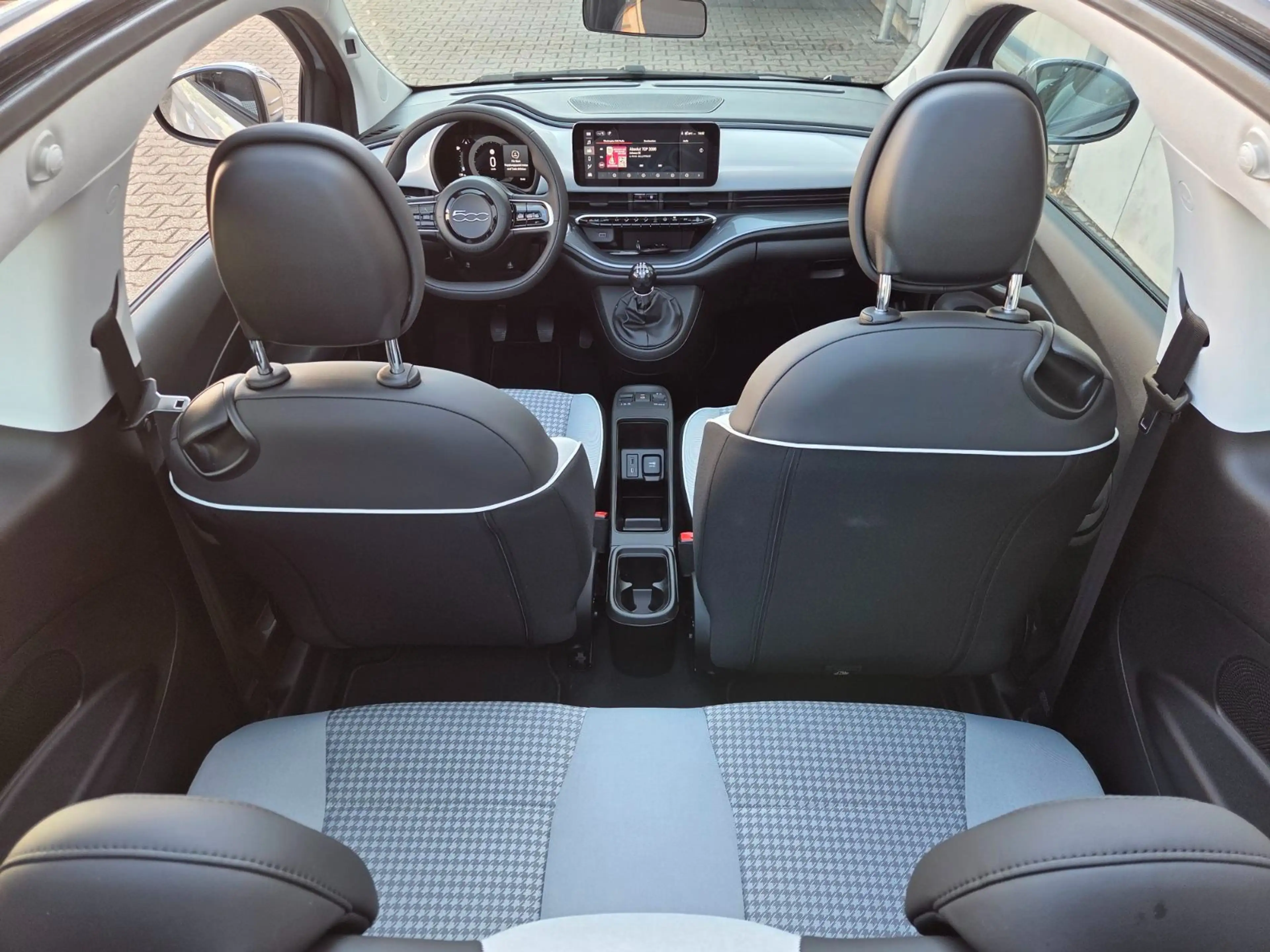 Fiat 500C Hybrid Dolcevita 1.0 GSE 6MT *MY26 — photo 15