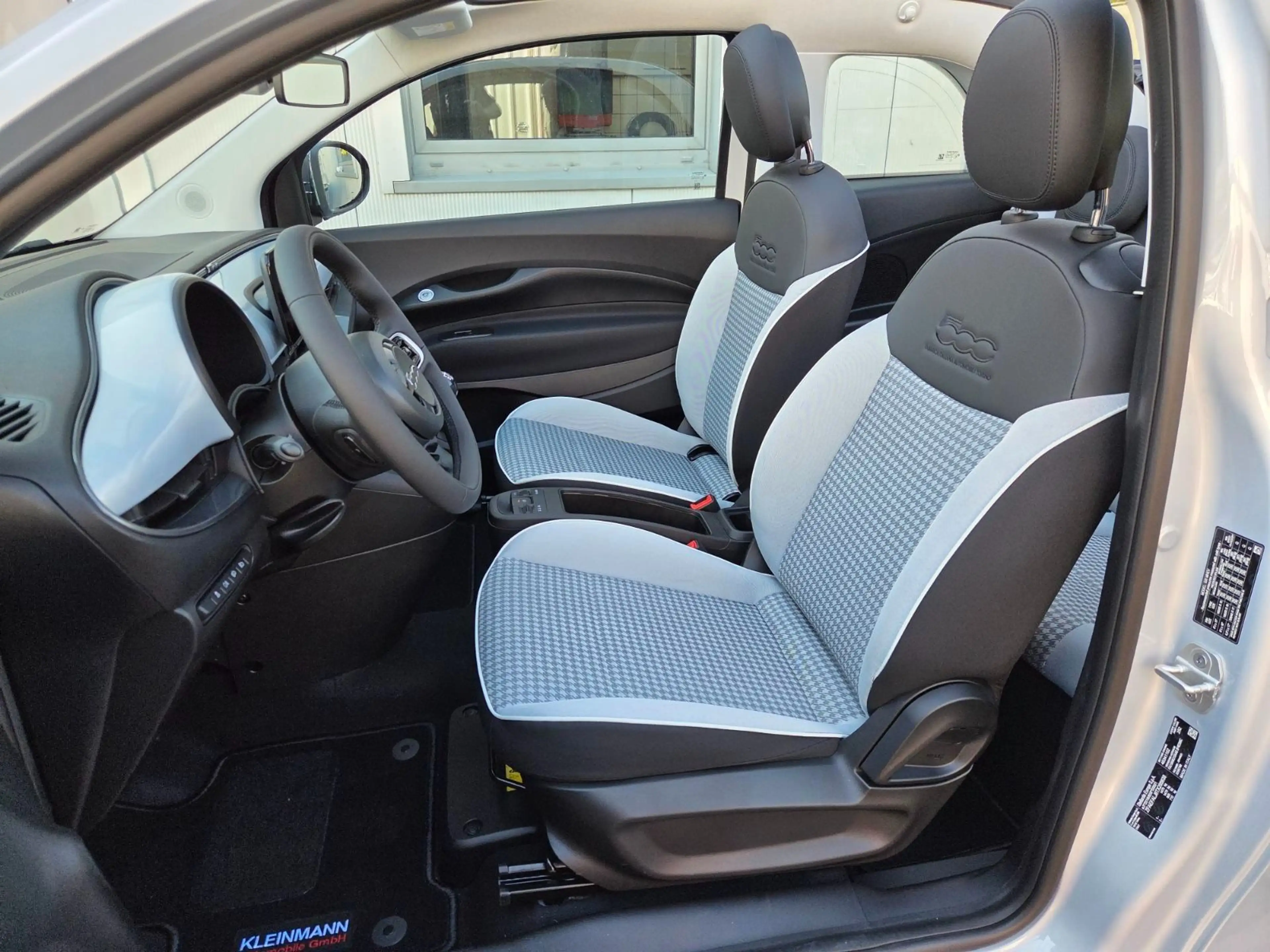 Fiat 500C Hybrid Dolcevita 1.0 GSE 6MT *MY26 — photo 12
