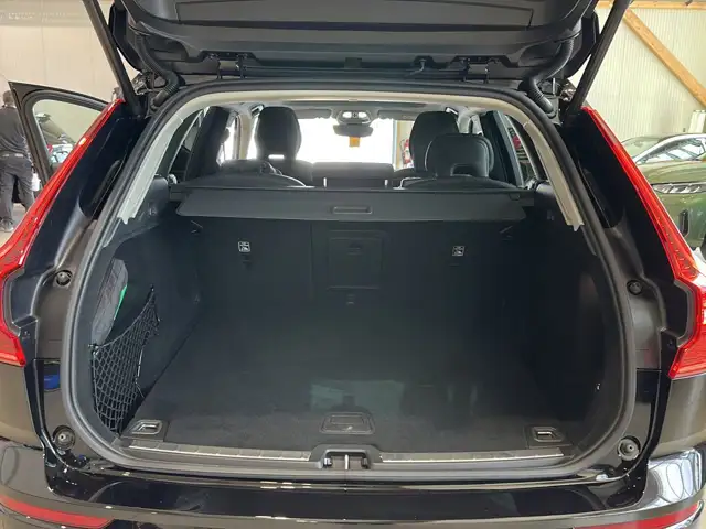 Volvo XC60 view 19