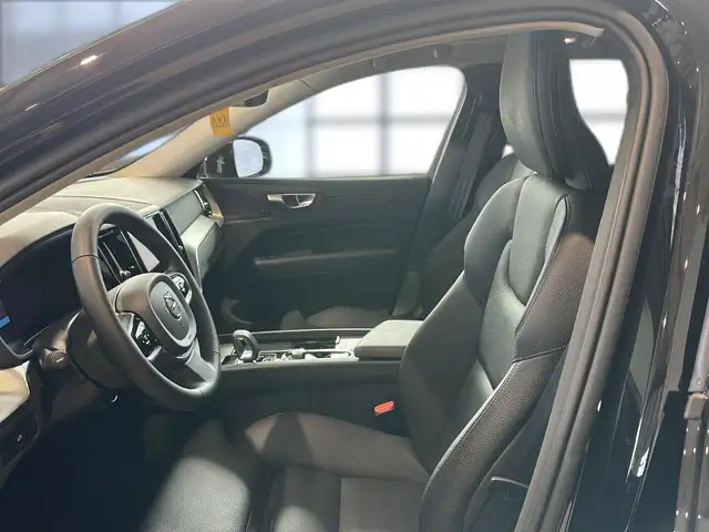 Volvo XC60 view 10