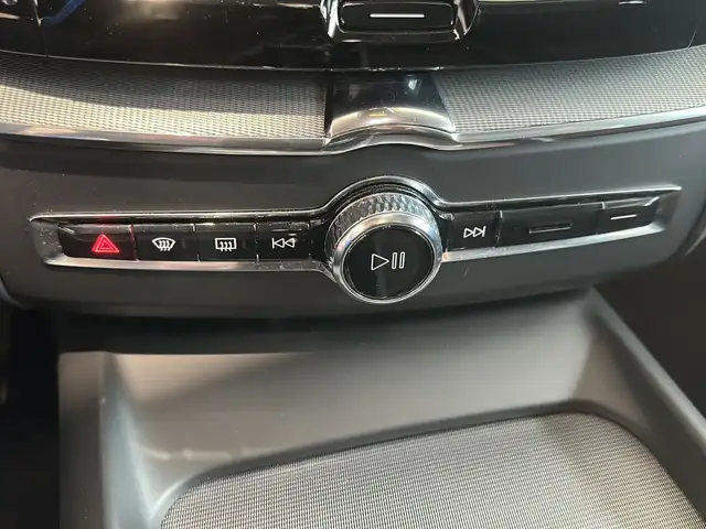 Volvo XC60 view 22