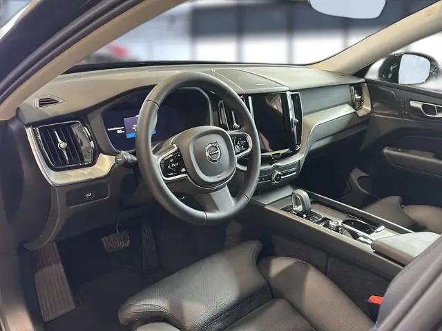 Volvo XC60 view 12