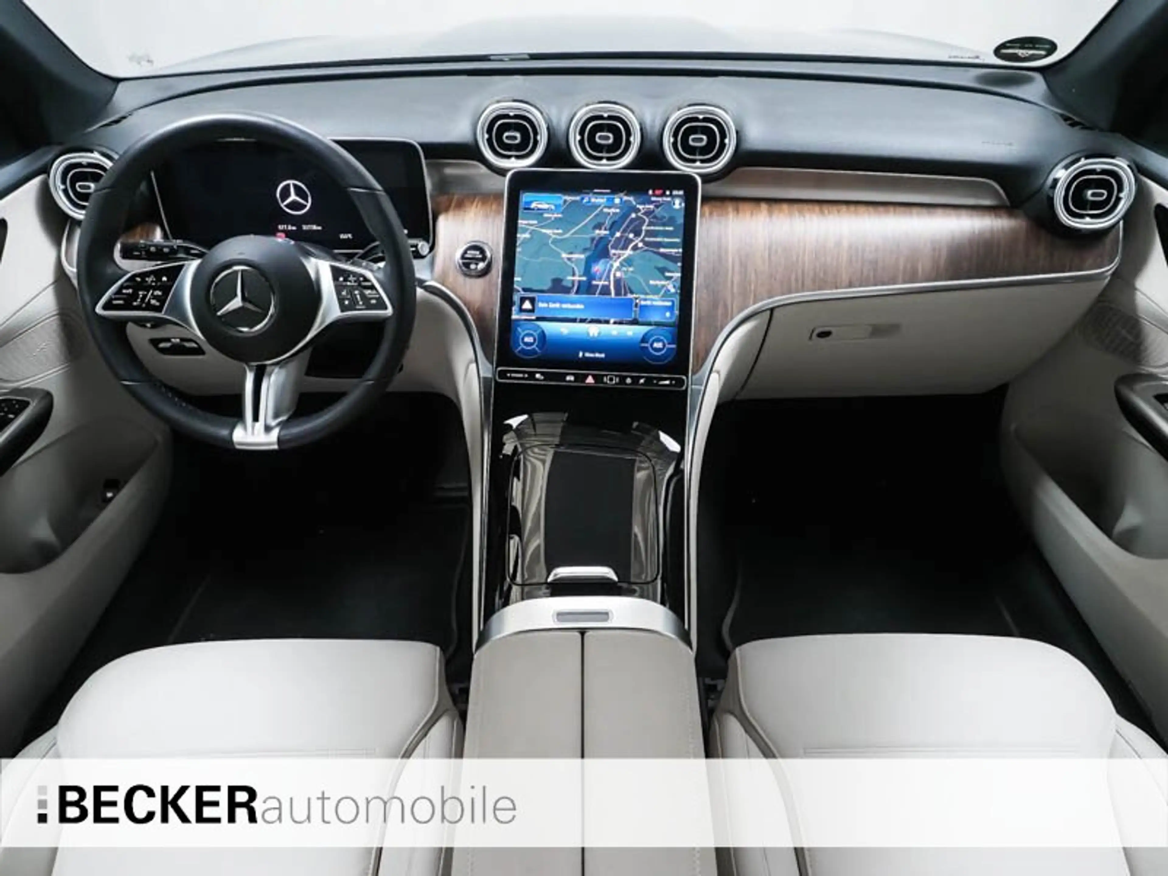 Mercedes-Benz GLC 200 GLC 200 4M AVANTAGARDE PLUS AHK MEMORY WINTERPAK — photo 9