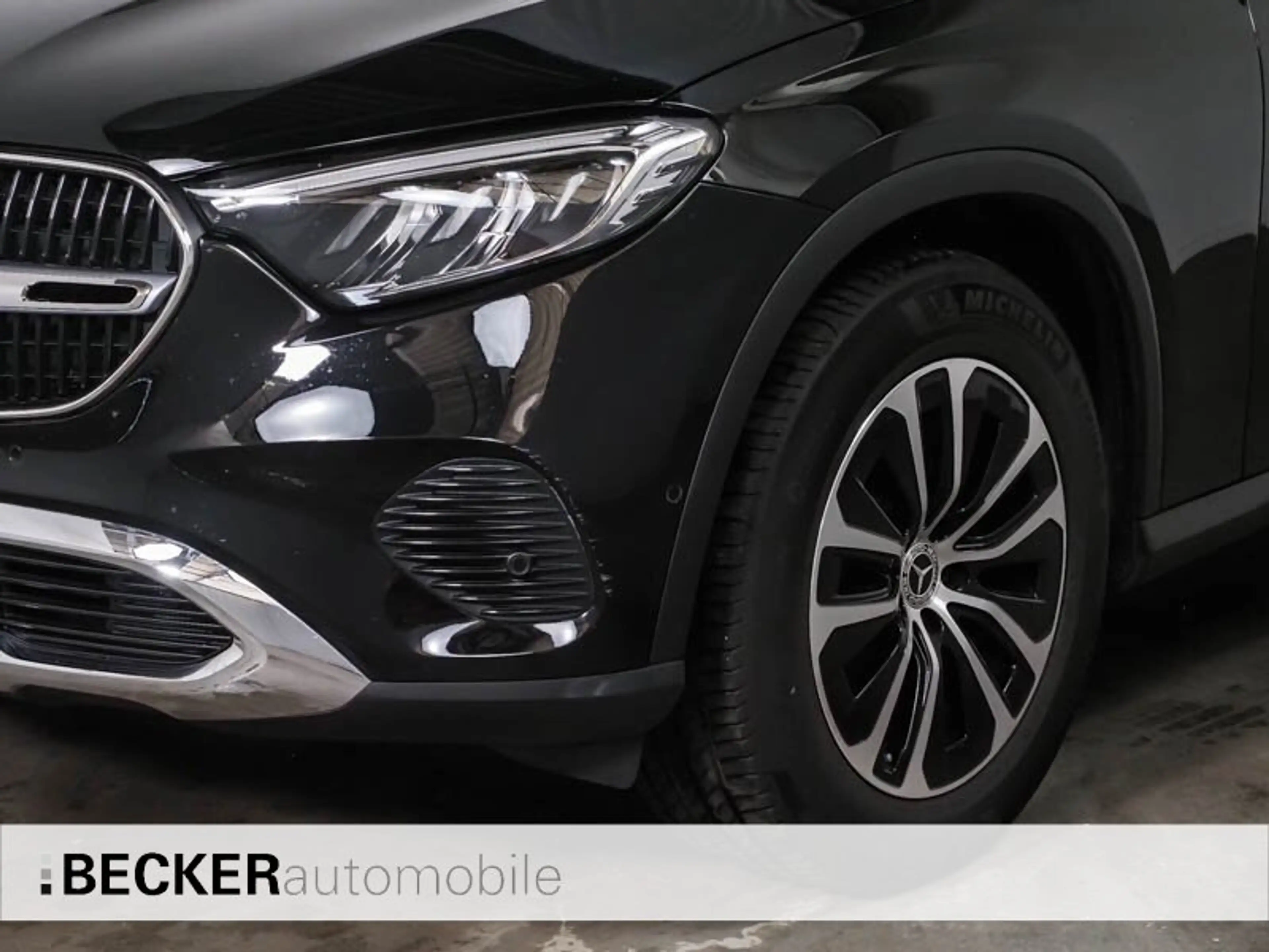 Mercedes-Benz GLC 200 GLC 200 4M AVANTAGARDE PLUS AHK MEMORY WINTERPAK — photo 4