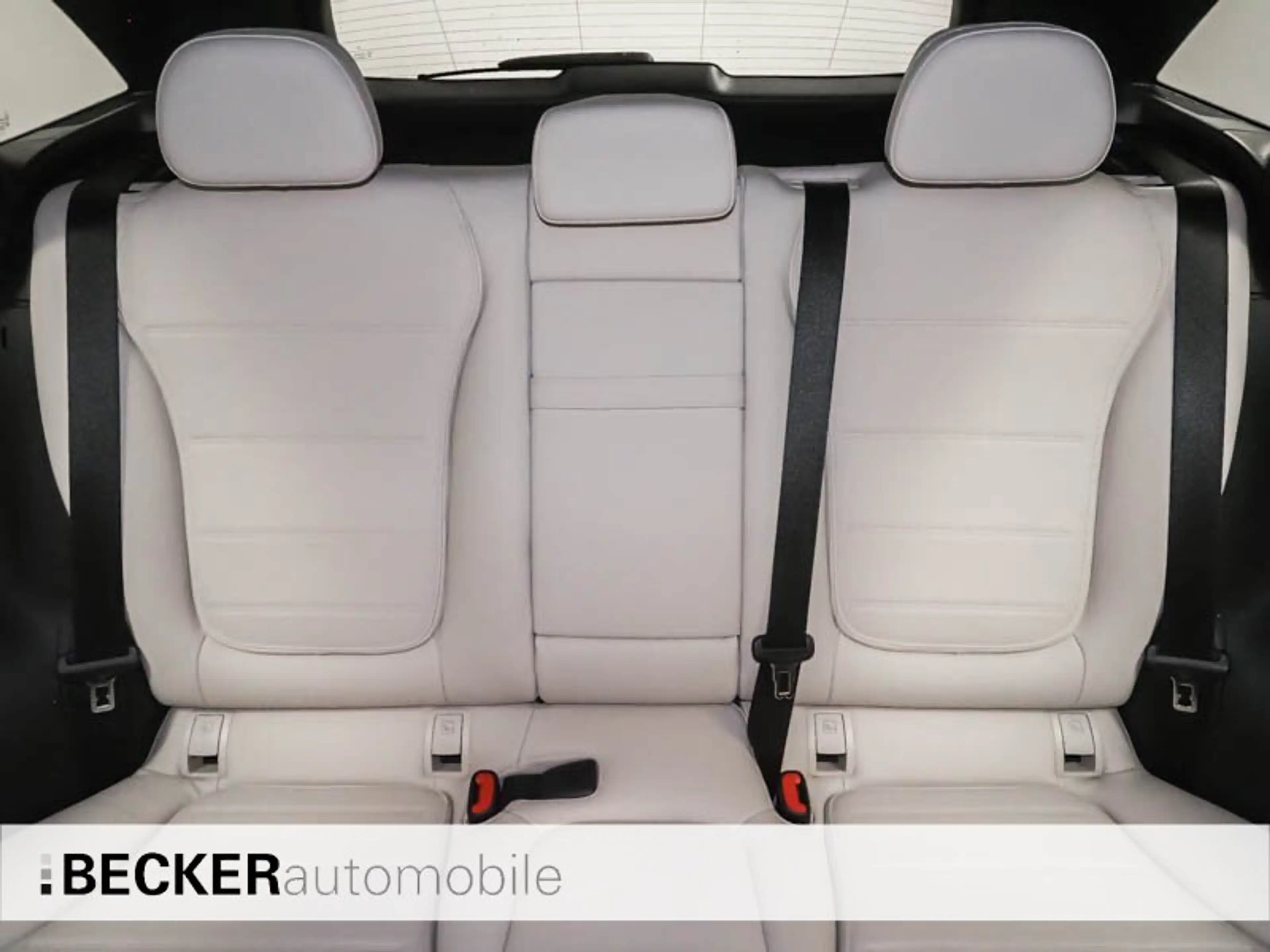 Mercedes-Benz GLC 200 GLC 200 4M AVANTAGARDE PLUS AHK MEMORY WINTERPAK — photo 11